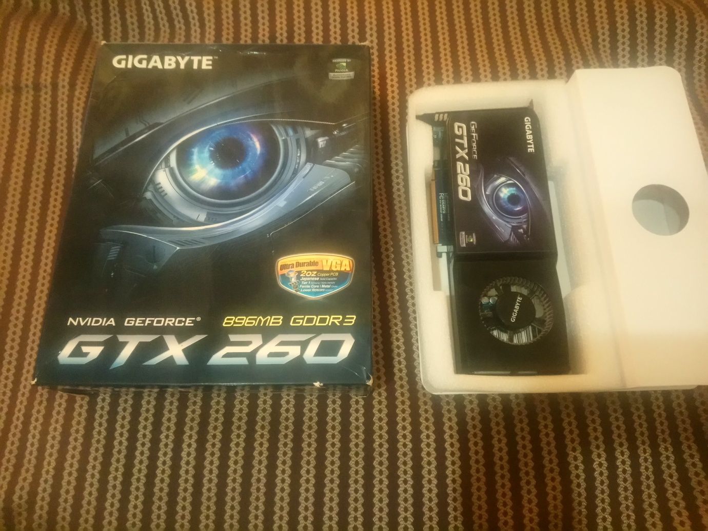 Gigabyte GTX 260 rev 2.0  896mb 448bit полный комплект - идеал