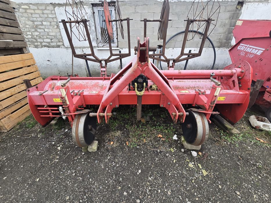 Продам картоплесажалку+ фрезерний окучник