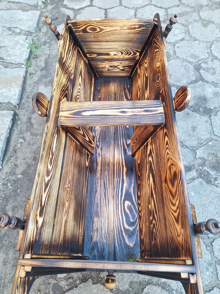 Wóz drewniany ogrodowy