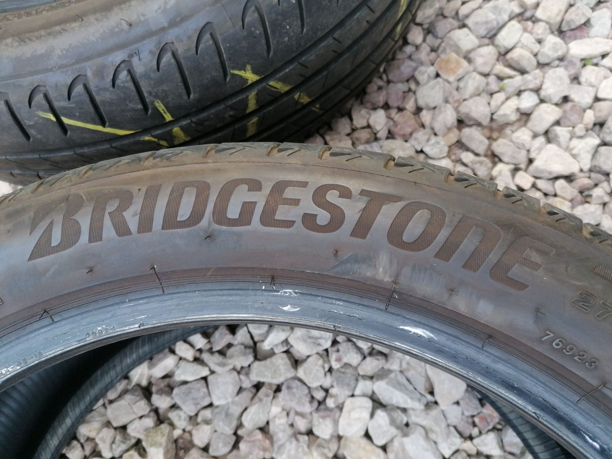 275/40/20 Bridgestone