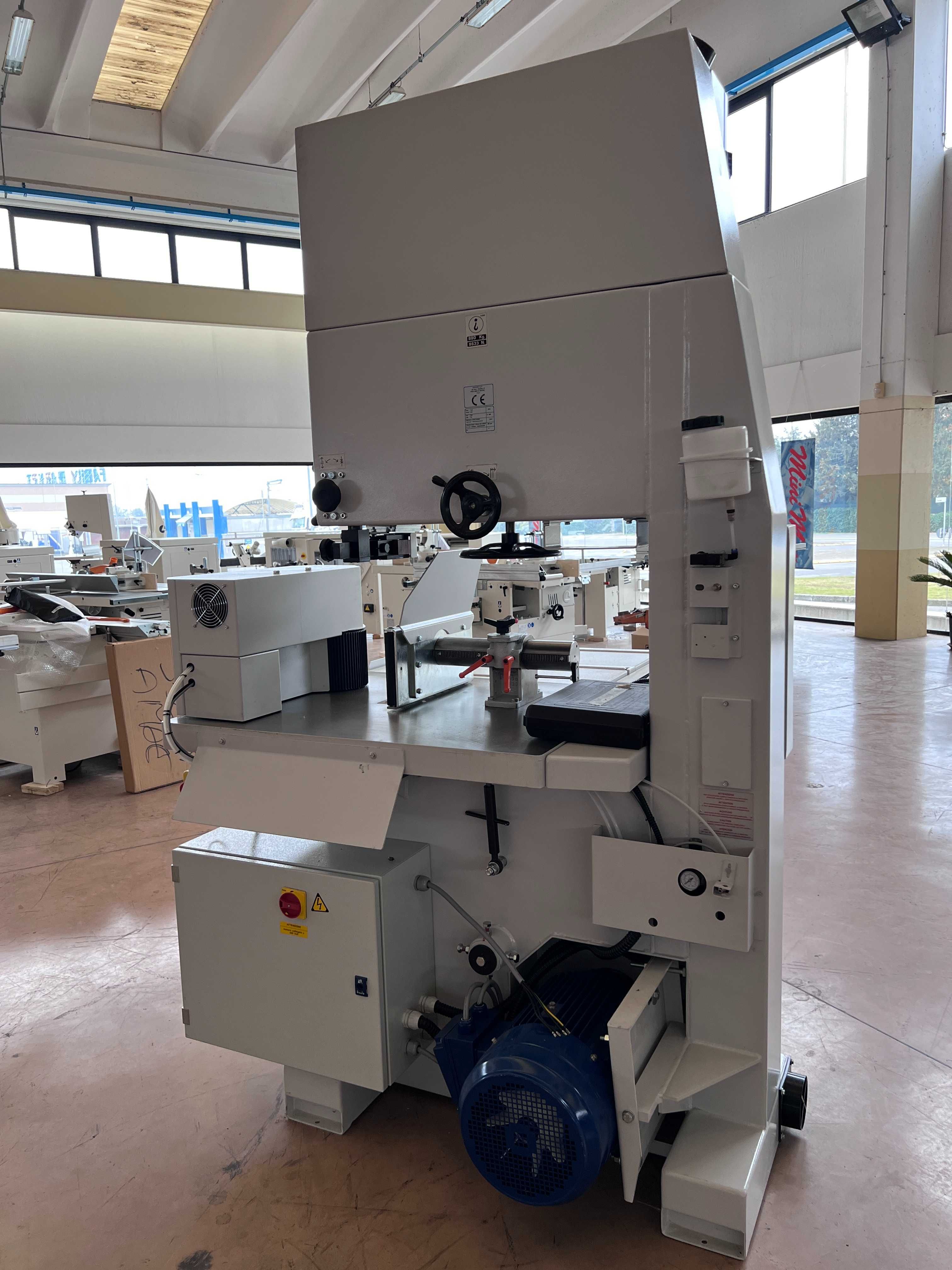 Piła do rozkroju, lameli CENTAURO R800 + posuw RVP-210