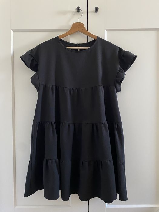 Czarna krótka sukienka rozkloszowana z falbanami lato oversize S/M/L