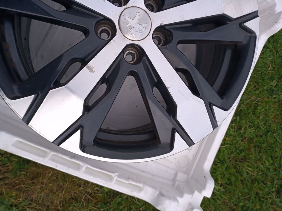 Peugeot 3008 II 5008II felga R 18