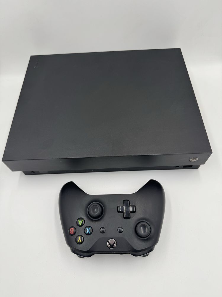 Xbox One X 1Tb Gwarancja