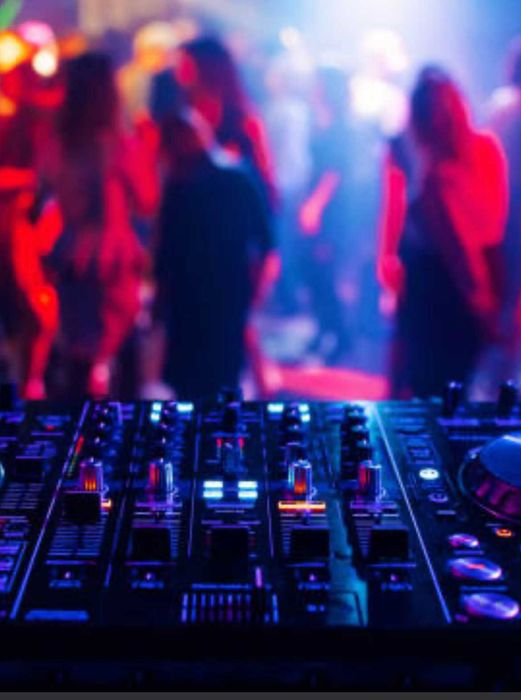 DJ na Sylwestra / WESELE /Osiemnastkę/ Urodziny/ DOŚWIADCZENIE