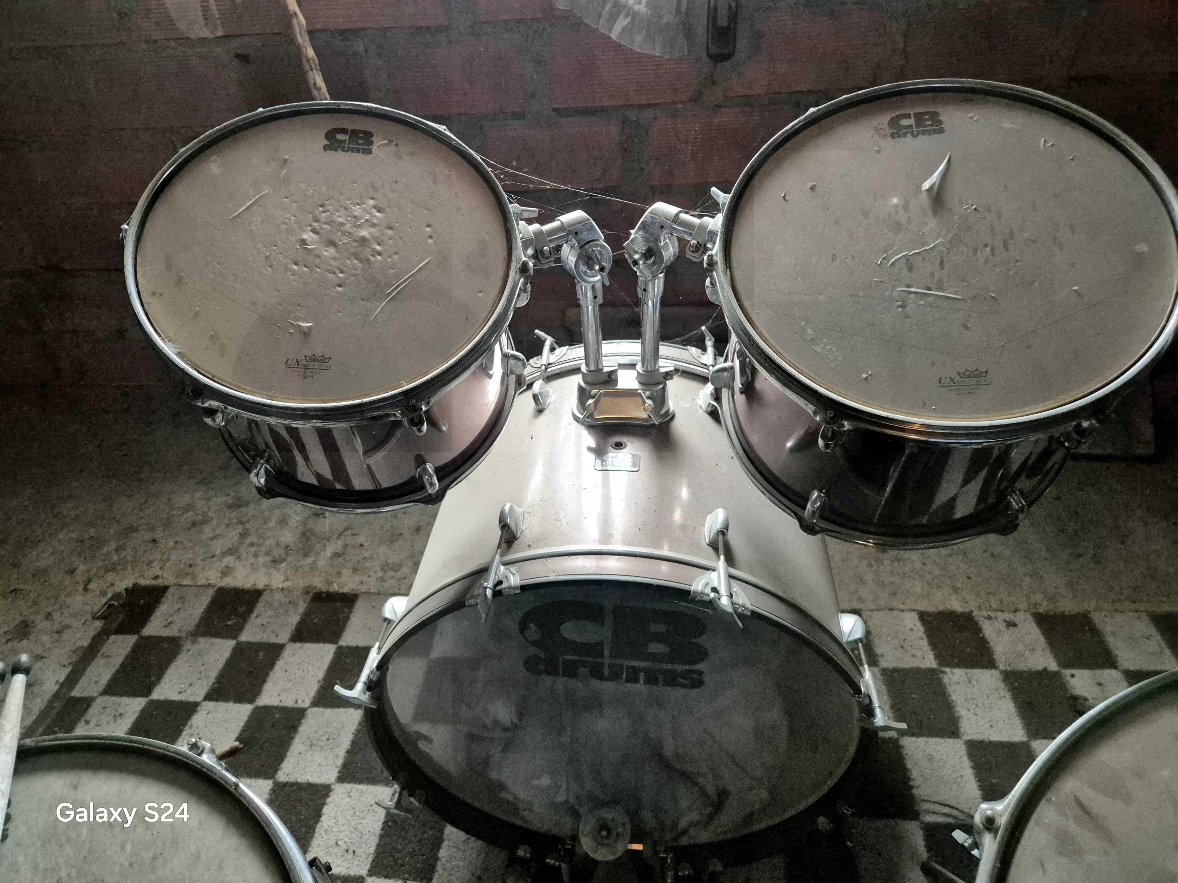 Bateria CB Drums
