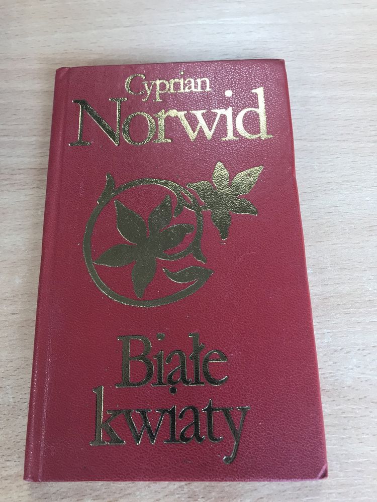 Białe kwiaty - Cyprian Norwid - 1977