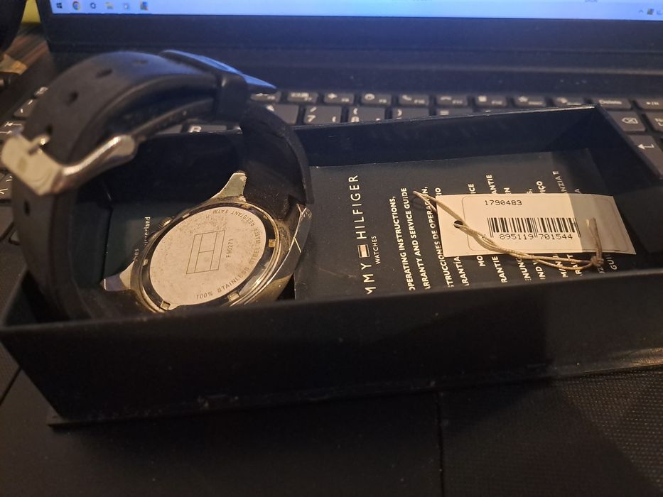 Tommy hilfiger riverside