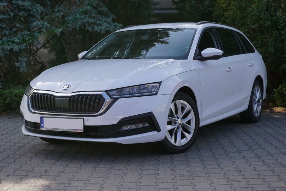 Skoda Octavia CarPlay/AA, kamera, isofix, salon PL, LaneAssist, klima 2stref., FV23