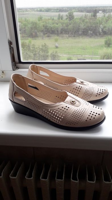 Нові бежеві балетки туфлі  38 розміру