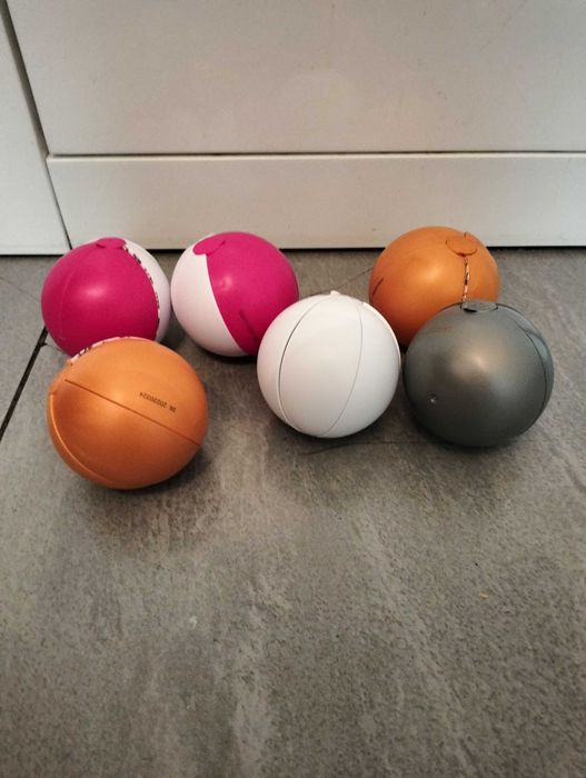 Kule plastikowe puste po jajku/kinder niespodziance