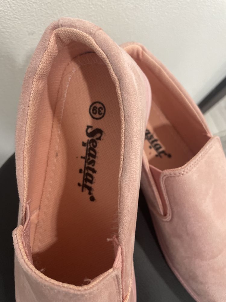 Buty damskie zamszowe lekkie