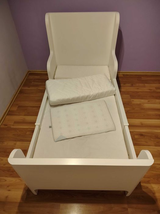 Łóżko Ikea Busunge rosnące razem z dzieckiem+materac