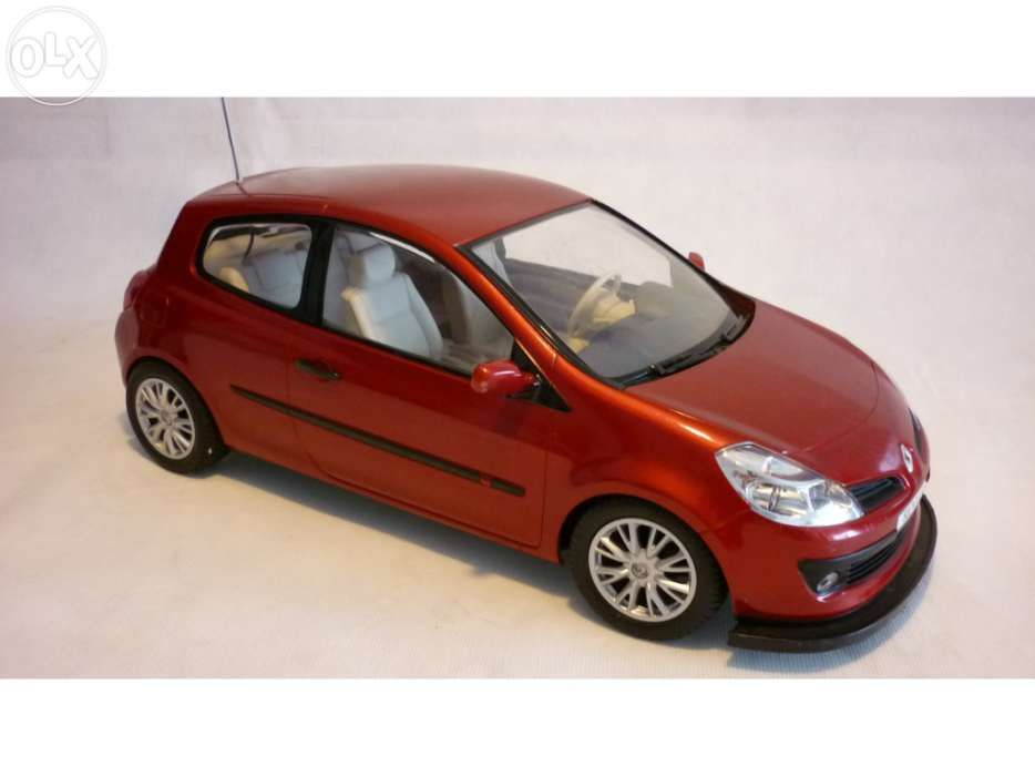 Renault Clio telecomandado