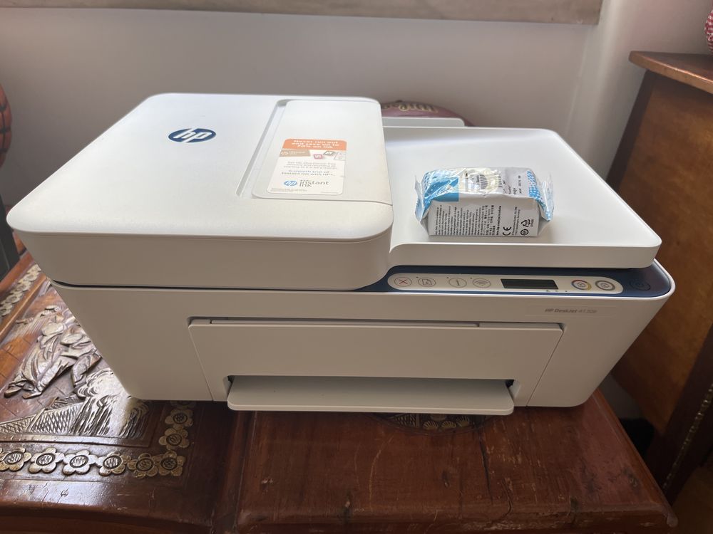 Impressora e scanner HP DeskJet 4130e
