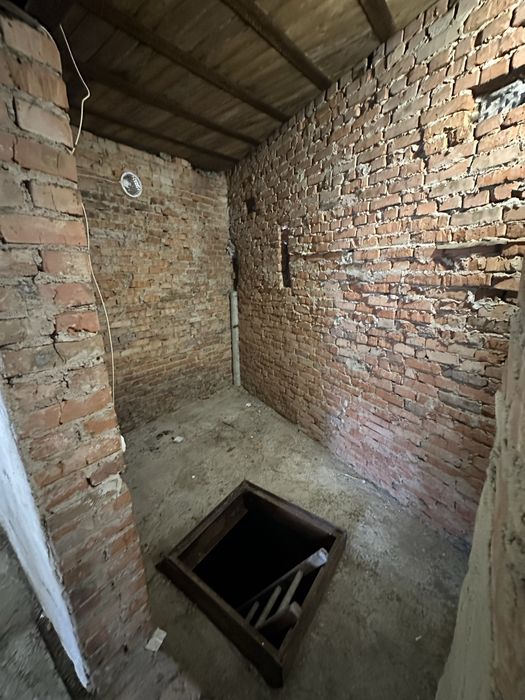 Здам в оренду гараж, склад, приміщення Сабарівське шосе