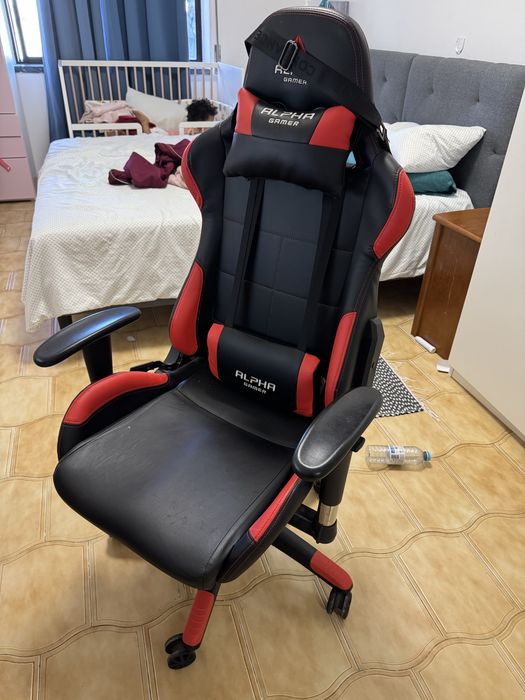 Cadeira gamer impecável