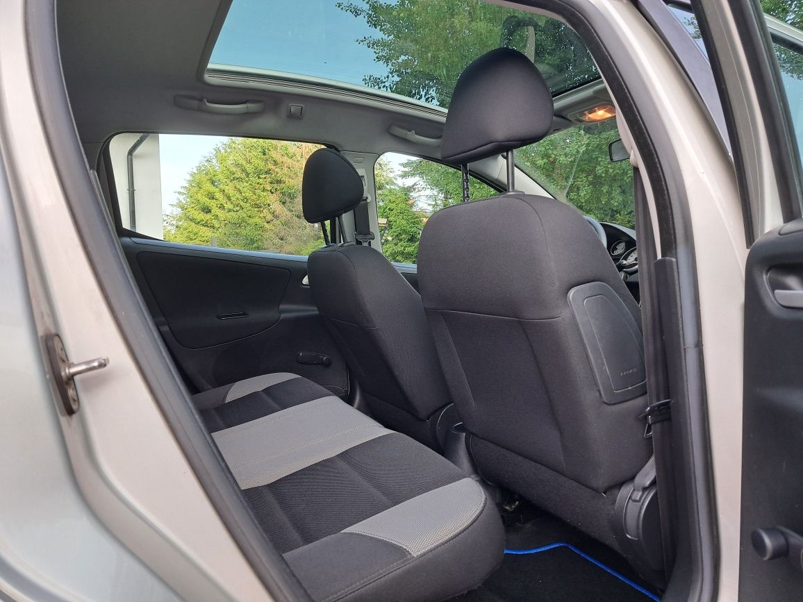 Peugeot 207 SW PANORAMA