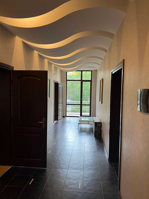 Дом с большим участком у моря в закрытом кооперативе