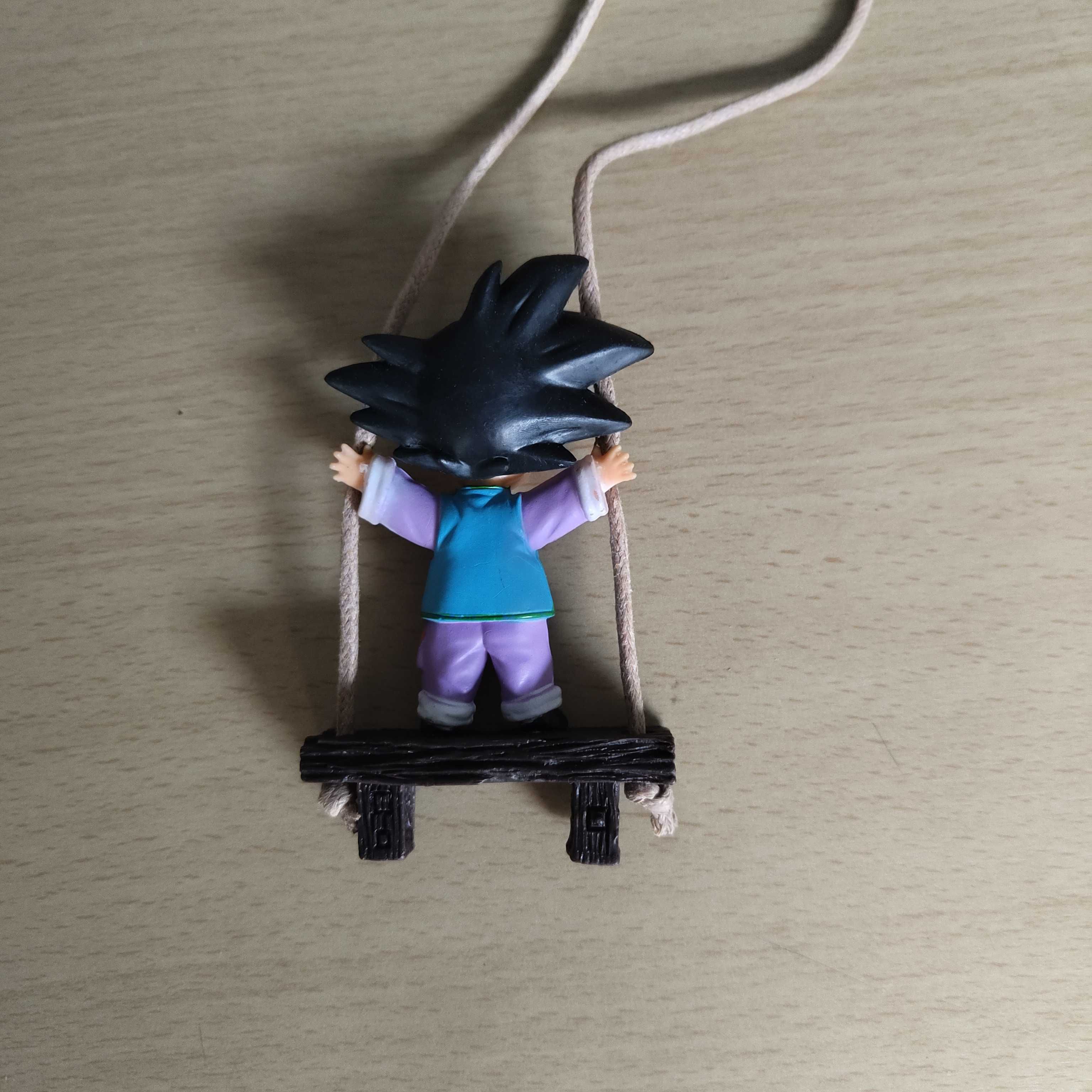 Figura Son Goku Baloiço de Pendurar Carro