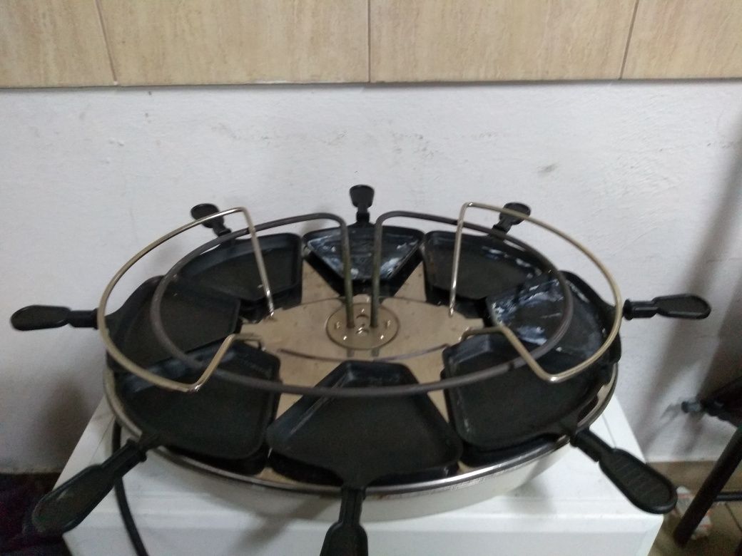 Grill elektryczny TEAM 1100W