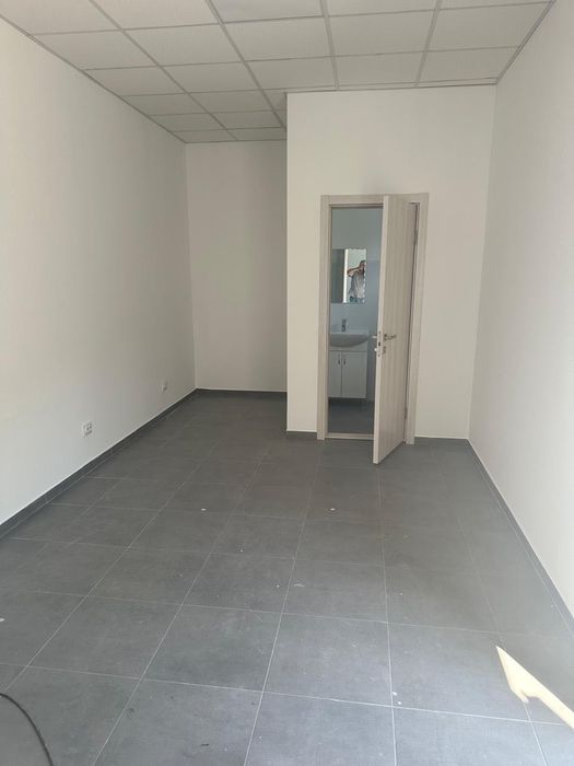 Виробниче приміщення. Центр. Офіс