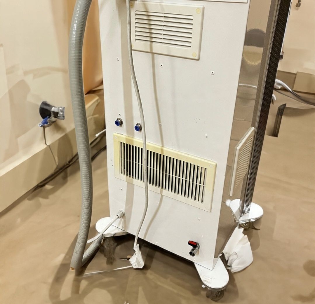 Hi-Tech Laser для депиляции Epil 3D+RF 755+810+1064 нм 1000 Вт