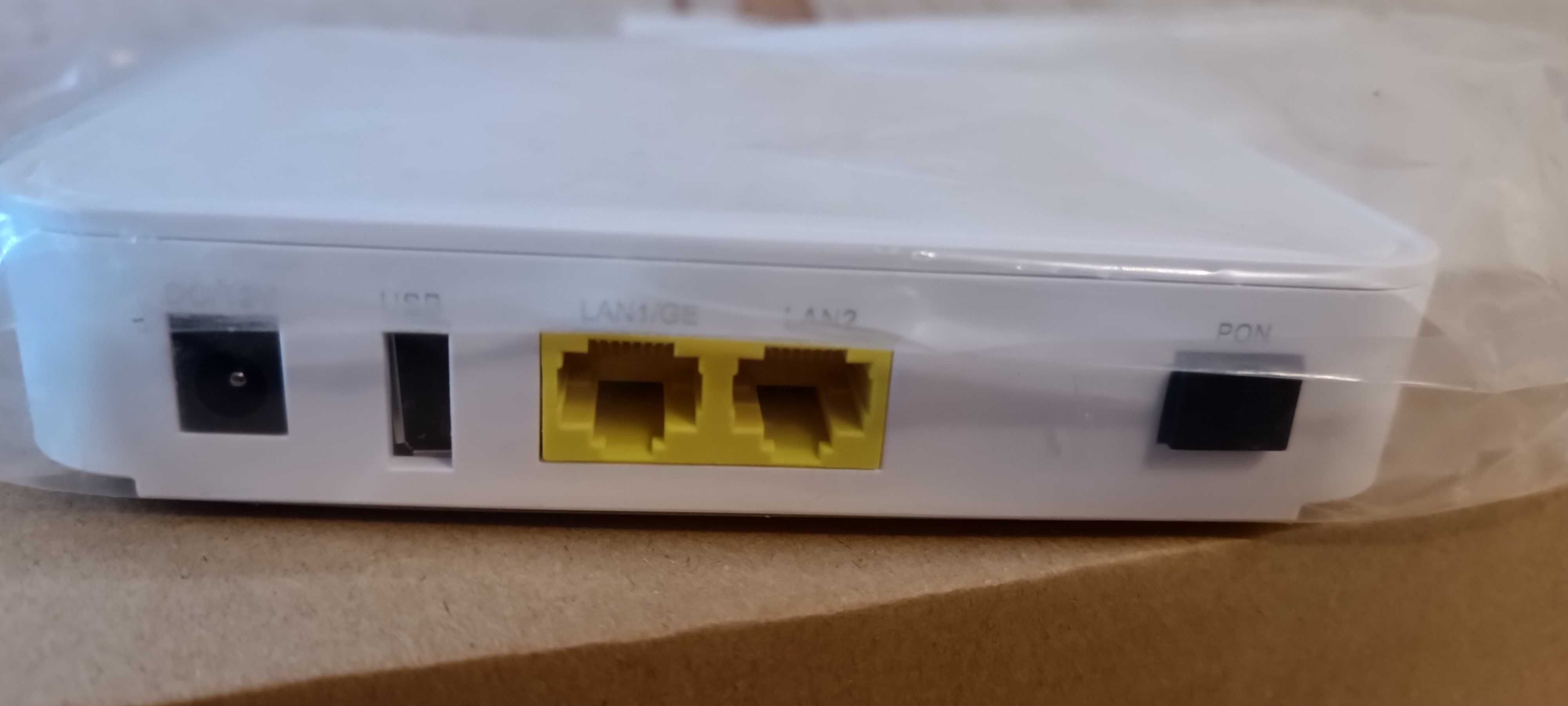Роутер + Оптичний термінал BDCOM GP1704-2F-E