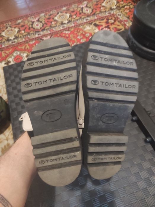 Челси Tom Taylor