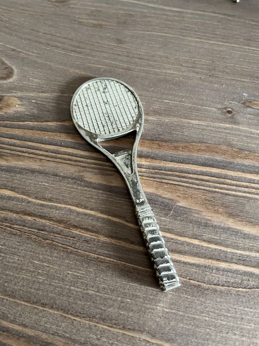 otwieracz do butelek rakieta tenisowa plater srebro