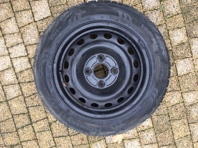 Opona Zimowa Nokian WR 88T XL 185/60/15