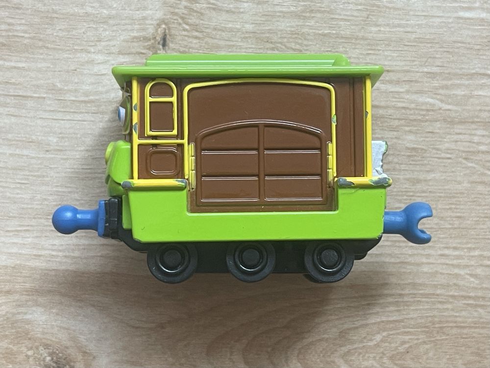 Чаггінгтон (Chuggington) веселі паровозики в кейсі