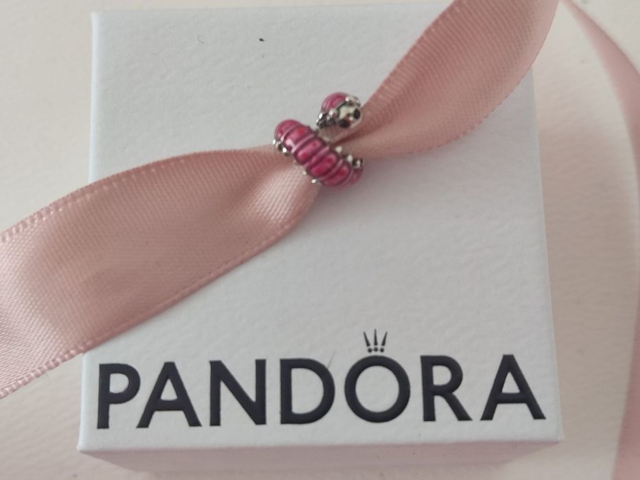 Zawieszka charms Pandora Nowa WYSYLAM W PUDELKU