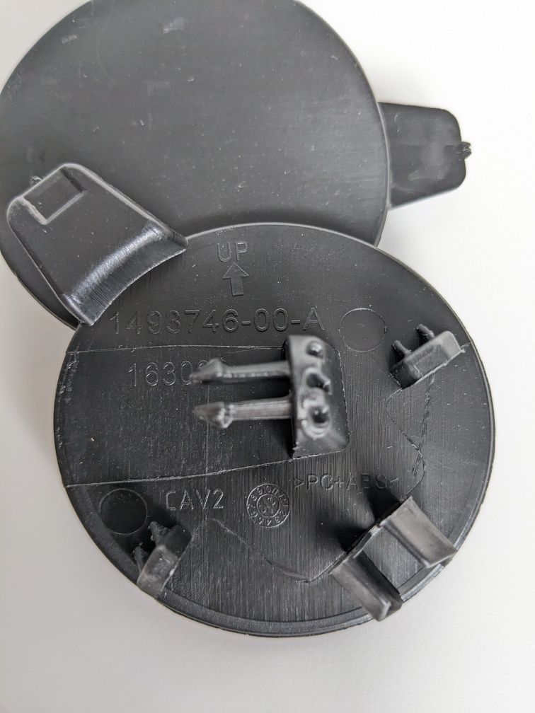 Заглушка Кришка крюка в бампер Tesla Model 3 Y