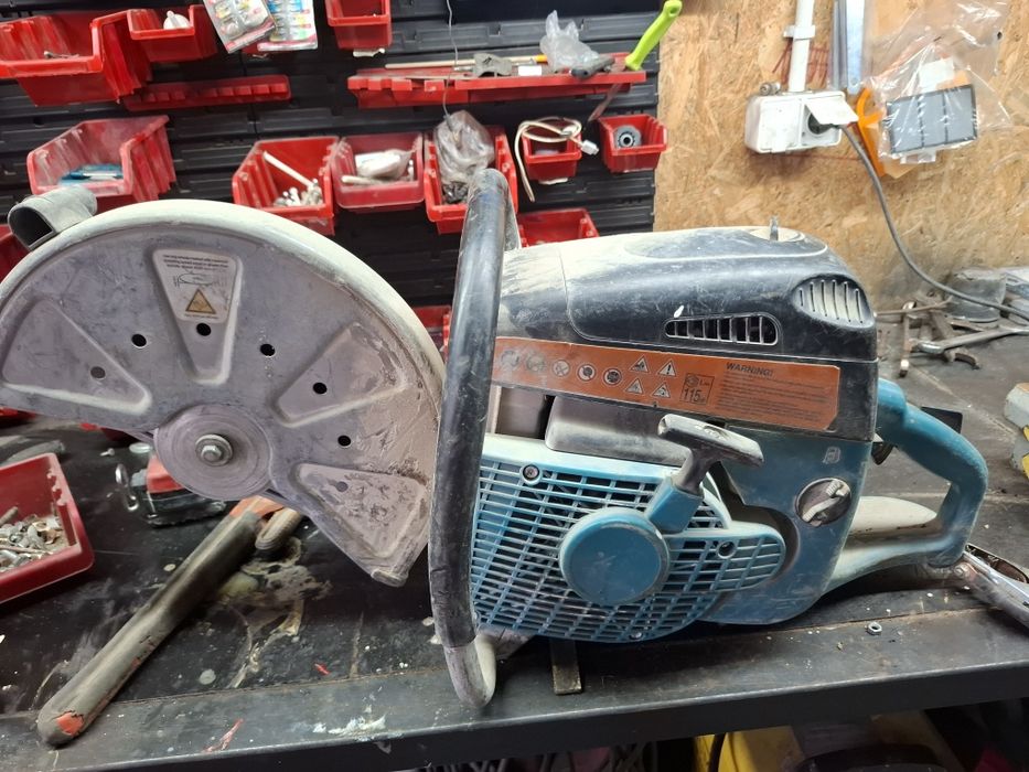 Piła do betonu makita EK 7301