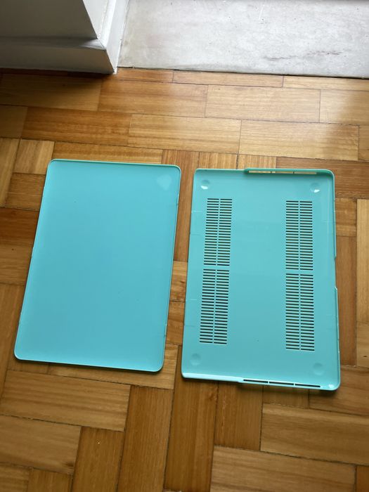 Capa plástico MacBook Pro 15”