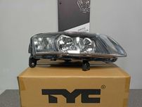 Audi A6 C6 04-10.2008 Lampa/Reflektor przód prawy /H1+H7