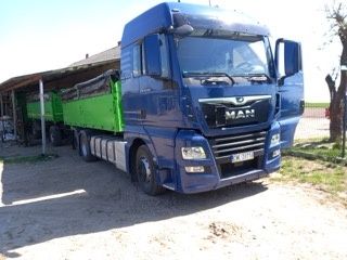 MAN TGX 26.460 z przyczepą.