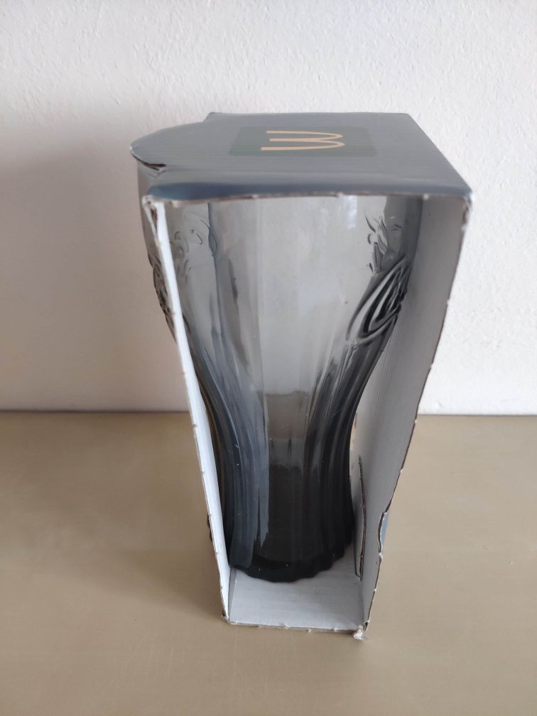 Kolekcjonerska szklanka Coca Cola z 2023r.