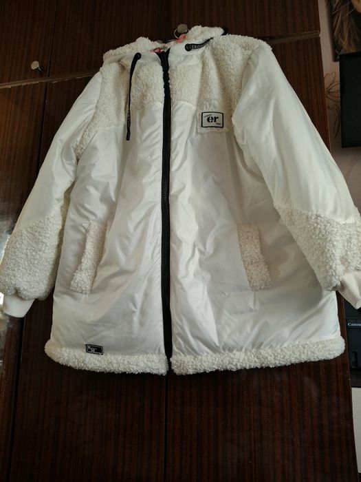 Жіноча демісезонна куртка