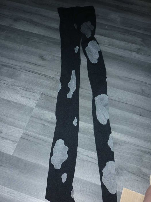 włoskie rajstopy kryjące motyw łat