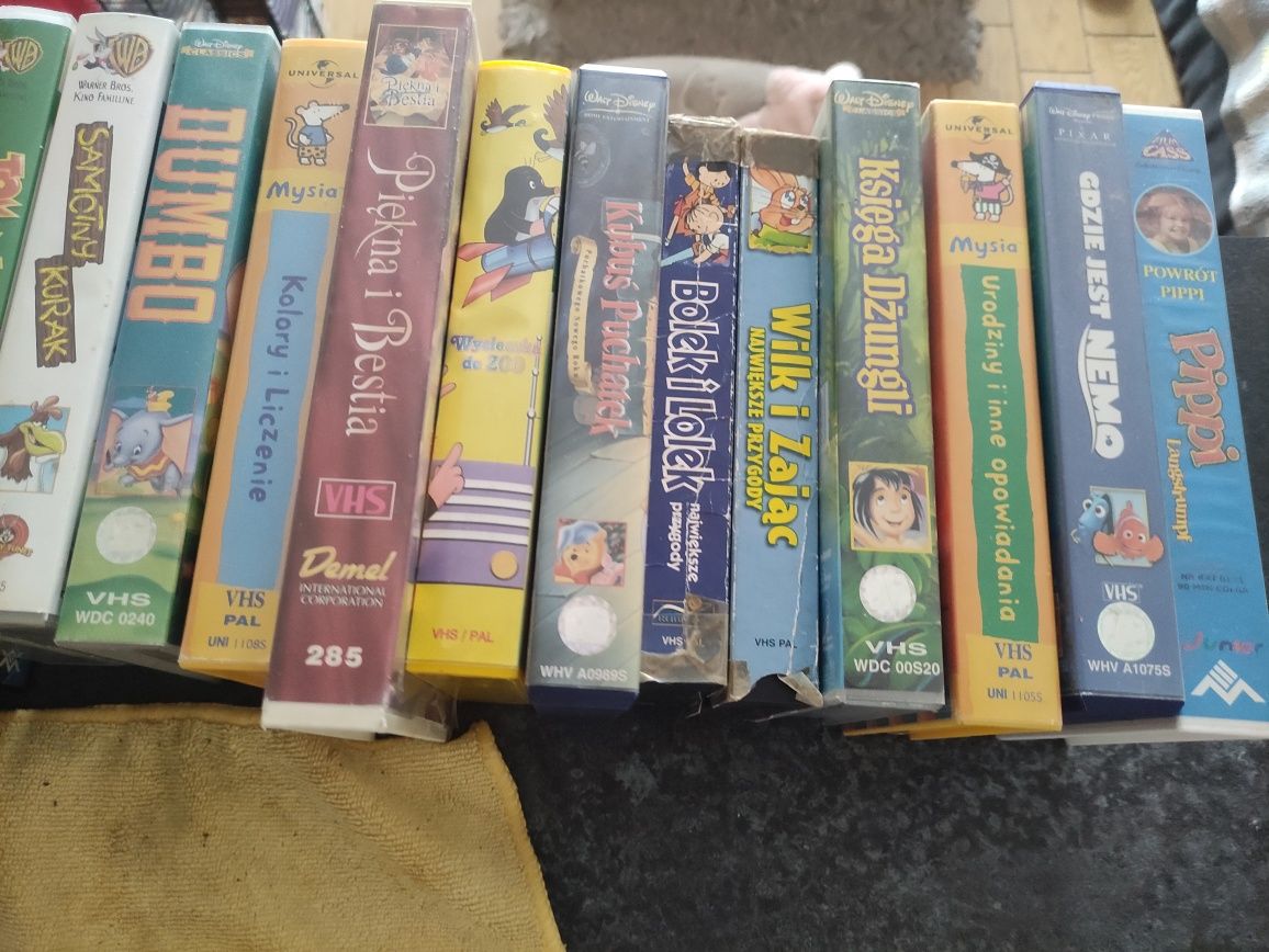 Kasety VHS z bajkami