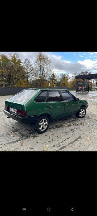 ВАЗ 2109 2004 на повному ходу