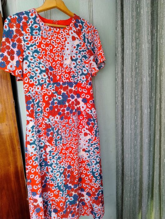 Сукня , плаття  .