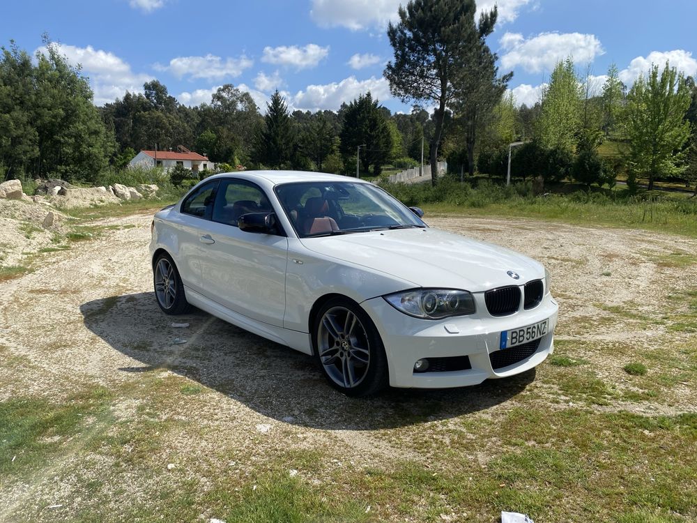 BMW serie 1 18d bom estado