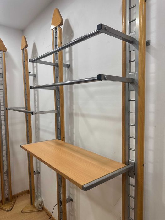 Estruturas de parede para exposição.