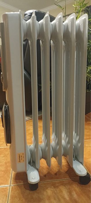 Radiador a óleo elétrico