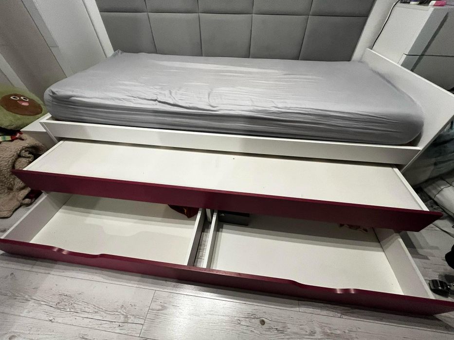 Łóżko z materacami rozm 90x200, fuksja