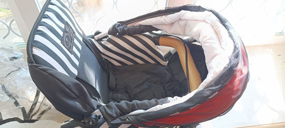 Дитяча коляска, б/у.