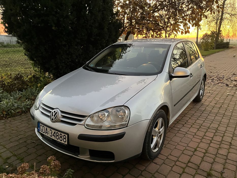 Sprzedam promocja VW Golf V 1,9 tdi 105KM klimatronick 316 tyś km 5d